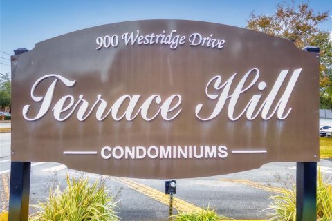Condo in DeBary, Florida, 2 bedrooms  № 1910873 - photo 2