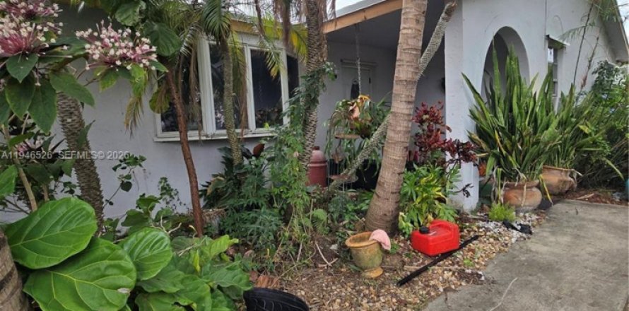 Casa en Homestead, Florida 3 dormitorios, 146.6 m2 № 2003366