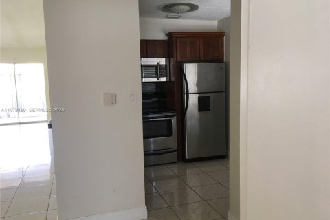 Copropriété à vendre à Miami, Floride: 2 chambres, 113.71 m2 № 2041928 - photo 13