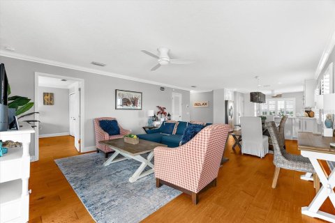 House in Bradenton Beach, Florida 4 bedrooms, 263.1 sq.m. № 2113949 - photo 23