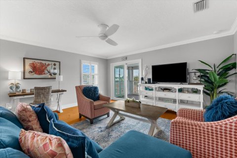 House in Bradenton Beach, Florida 4 bedrooms, 263.1 sq.m. № 2113949 - photo 21