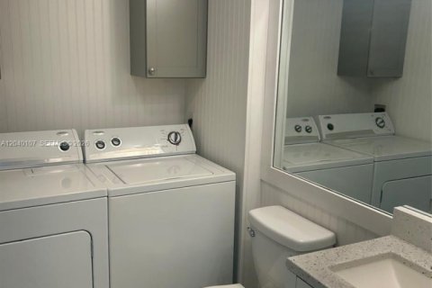 Touwnhouse à vendre à West Palm Beach, Floride: 2 chambres, 114.83 m2 № 2262759 - photo 6