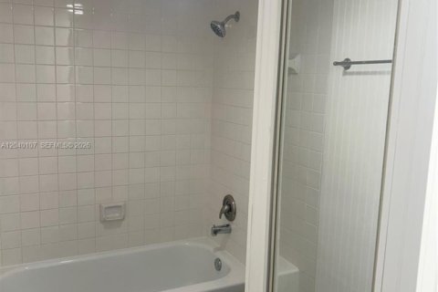 Touwnhouse à vendre à West Palm Beach, Floride: 2 chambres, 114.83 m2 № 2262759 - photo 9