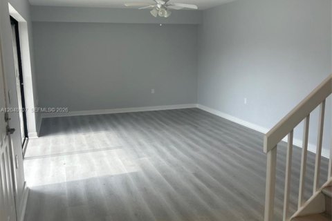 Touwnhouse à vendre à West Palm Beach, Floride: 2 chambres, 114.83 m2 № 2262759 - photo 4