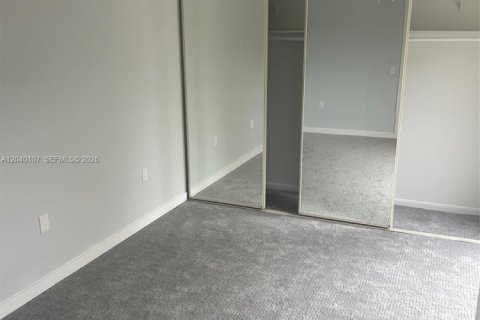 Touwnhouse à vendre à West Palm Beach, Floride: 2 chambres, 114.83 m2 № 2262759 - photo 7