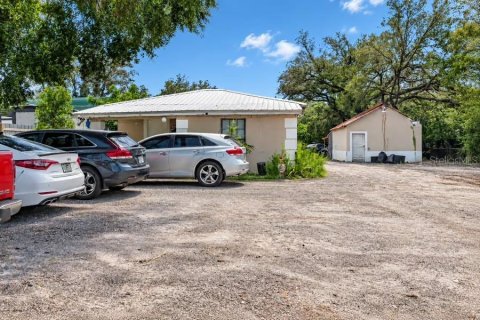 Commercial property in Tampa, Florida 63.55 sq.m. № 2411639 - photo 3