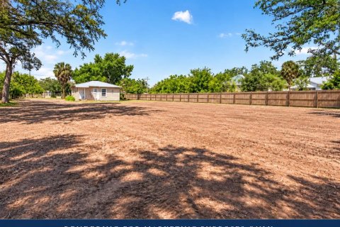 Commercial property in Tampa, Florida 63.55 sq.m. № 2411639 - photo 17