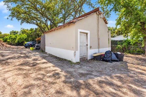 Commercial property in Tampa, Florida 63.55 sq.m. № 2411639 - photo 12