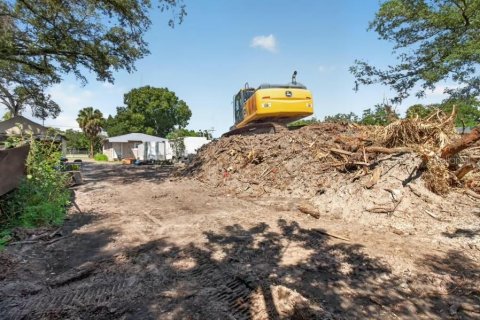 Commercial property in Tampa, Florida 63.55 sq.m. № 2411639 - photo 16