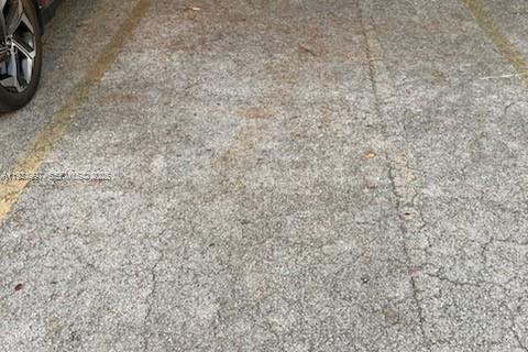 Condo in Hialeah, Florida, 2 bedrooms № 1983490 - photo 14