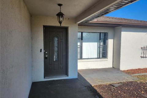 Villa ou maison à vendre à Spring Hill, Floride: 3 chambres, 113.62 m2 № 1542375 - photo 5