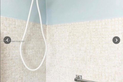 Villa ou maison à vendre à Sunrise, Floride: 1 chambre, 61.97 m2 № 1985277 - photo 11