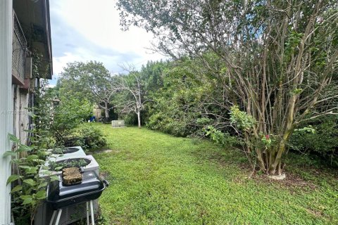 Villa ou maison à vendre à Sunrise, Floride: 1 chambre, 61.97 m2 № 1985277 - photo 8