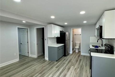Villa ou maison à vendre à Tampa, Floride: 8 chambres, 235.23 m2 № 2410347 - photo 25