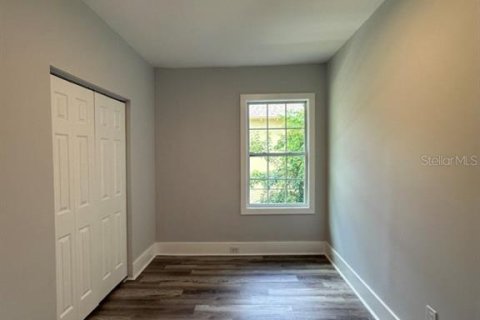 Villa ou maison à vendre à Tampa, Floride: 8 chambres, 235.23 m2 № 2410347 - photo 10