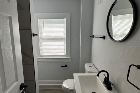 Villa ou maison à vendre à Tampa, Floride: 8 chambres, 235.23 m2 № 2410347 - photo 21