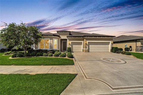 Casa en Ocala, Florida 3 dormitorios, 268.67 m2 № 2383825