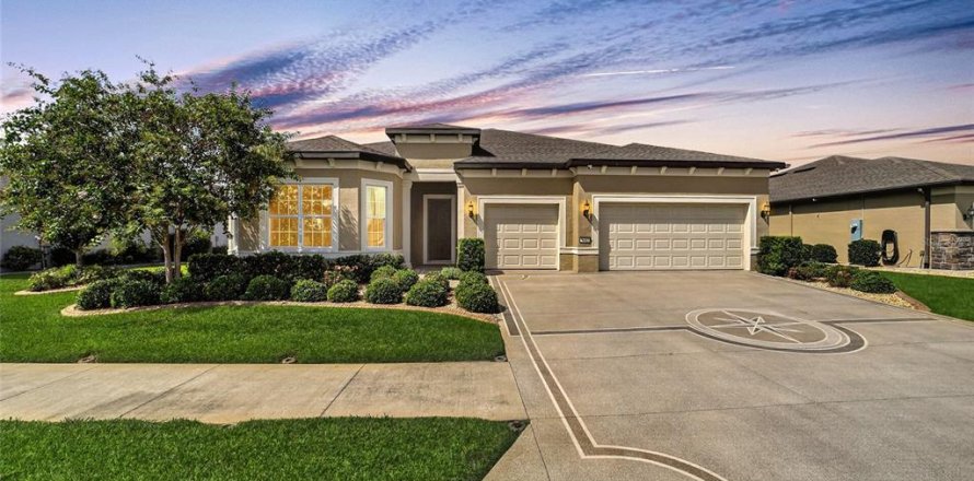 Casa en Ocala, Florida 3 dormitorios, 268.67 m2 № 2383825