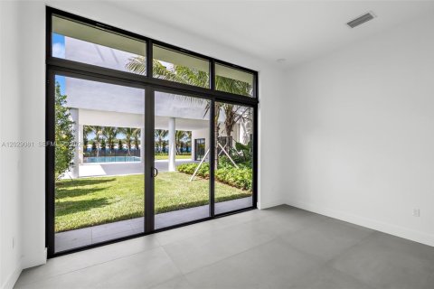 Casa en venta en Weston, Florida, 5 dormitorios, 498.7 m2 № 2243317 - foto 21