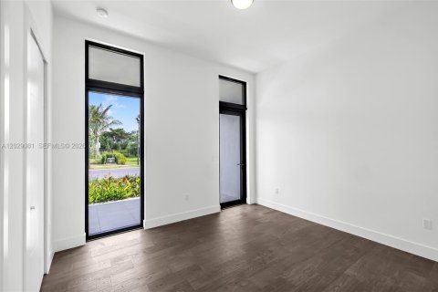 Casa en venta en Weston, Florida, 5 dormitorios, 498.7 m2 № 2243317 - foto 18