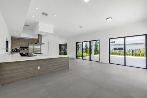 Casa en venta en Weston, Florida, 5 dormitorios, 498.7 m2 № 2243317 - foto 29