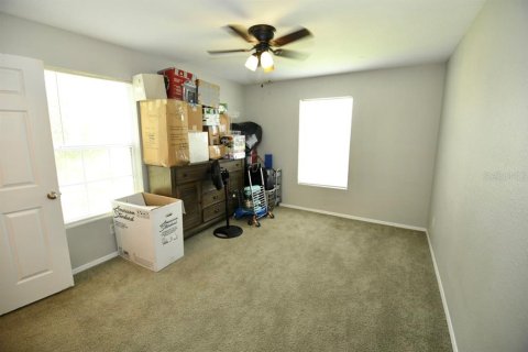 Condo in Zephyrhills, Florida, 2 bedrooms  № 1826422 - photo 16