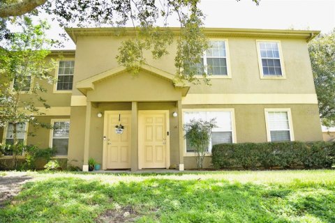 Condo in Zephyrhills, Florida, 2 bedrooms  № 1826422 - photo 3
