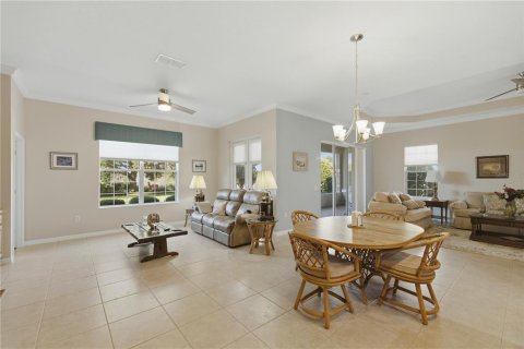 House in Ocala, Florida 3 bedrooms, 224.82 sq.m. № 2204514 - photo 10