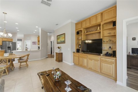 House in Ocala, Florida 3 bedrooms, 224.82 sq.m. № 2204514 - photo 11
