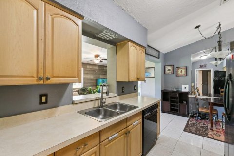 Villa ou maison à vendre à Orlando, Floride: 4 chambres, 158.31 m2 № 2426003 - photo 14