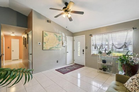 Villa ou maison à vendre à Orlando, Floride: 4 chambres, 158.31 m2 № 2426003 - photo 4