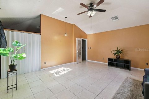 Villa ou maison à vendre à Orlando, Floride: 4 chambres, 158.31 m2 № 2426003 - photo 9
