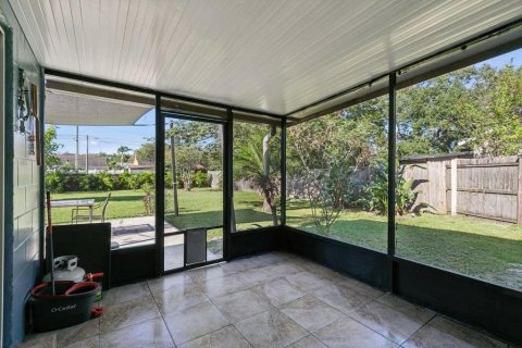 Villa ou maison à vendre à Orlando, Floride: 4 chambres, 158.31 m2 № 2426003 - photo 27