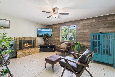 Villa ou maison à vendre à Orlando, Floride: 4 chambres, 158.31 m2 № 2426003 - photo 8