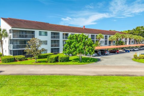 Condo in Clearwater, Florida, 2 bedrooms  № 2387306