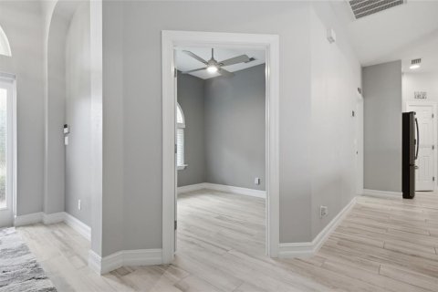 Villa ou maison à vendre à Cape Coral, Floride: 3 chambres, 178.47 m2 № 2283971 - photo 15