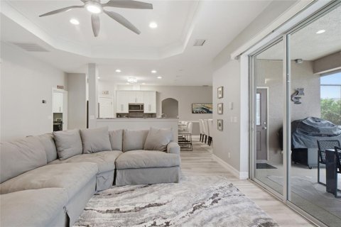 Villa ou maison à vendre à Cape Coral, Floride: 3 chambres, 178.47 m2 № 2283971 - photo 9