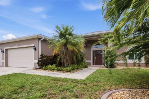 Villa ou maison à vendre à Cape Coral, Floride: 3 chambres, 178.47 m2 № 2283971 - photo 25