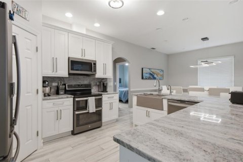Villa ou maison à vendre à Cape Coral, Floride: 3 chambres, 178.47 m2 № 2283971 - photo 14