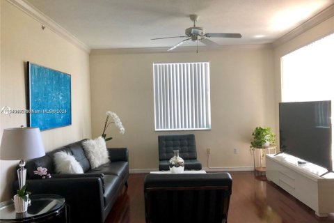 Купить кондоминиум в Серфсайд, Флорида 2 спальни, 95.97м2, № 2018812 - фото 5