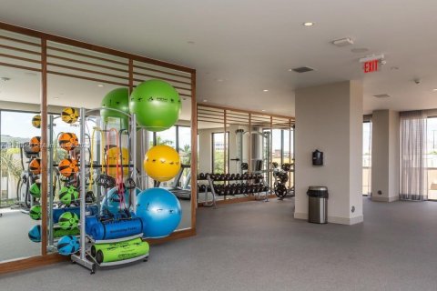 Снять в аренду квартиру в Дорал, Флорида 2 спальни, 98.85м2, № 1973320 - фото 13