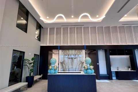 Снять в аренду квартиру в Дорал, Флорида 2 спальни, 98.85м2, № 1973320 - фото 1