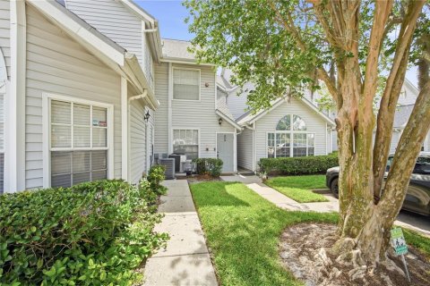 Condominio en Tampa, Florida, 2 dormitorios № 2102942