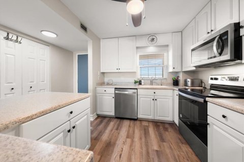 Condo in Clearwater, Florida, 2 bedrooms  № 2216296 - photo 7