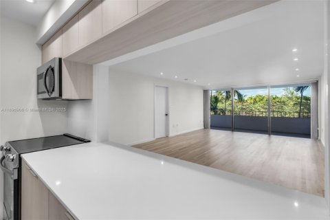 Copropriété à vendre à Key Biscayne, Floride: 1 chambre, 83.15 m2 № 1950779 - photo 9