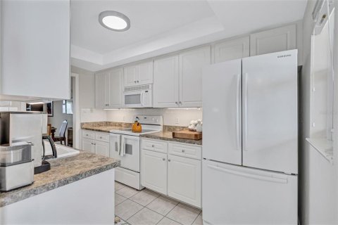 Condominio en venta en Sarasota, Florida, 2 dormitorios, 141.3 m2 № 2093289 - foto 22