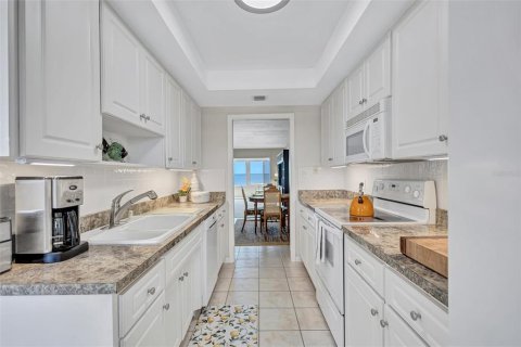 Condominio en venta en Sarasota, Florida, 2 dormitorios, 141.3 m2 № 2093289 - foto 23