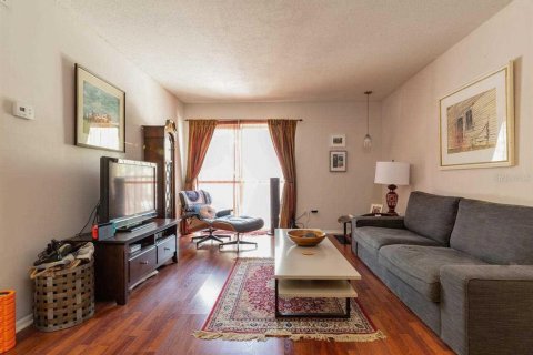 Copropriété à louer à Gainesville, Floride: 1 chambre, 53.33 m2 № 2092354 - photo 5