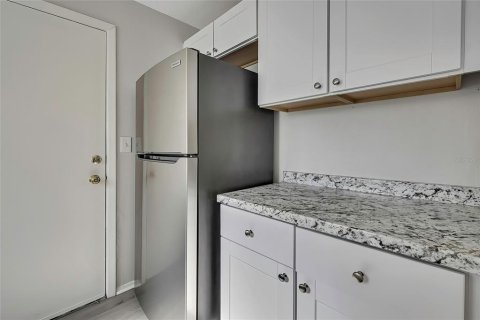 Villa ou maison à vendre à New Port Richey, Floride: 3 chambres, 118.91 m2 № 1531602 - photo 11