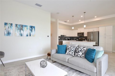 Condo in Kissimmee, Florida, 2 bedrooms  № 1533760 - photo 25